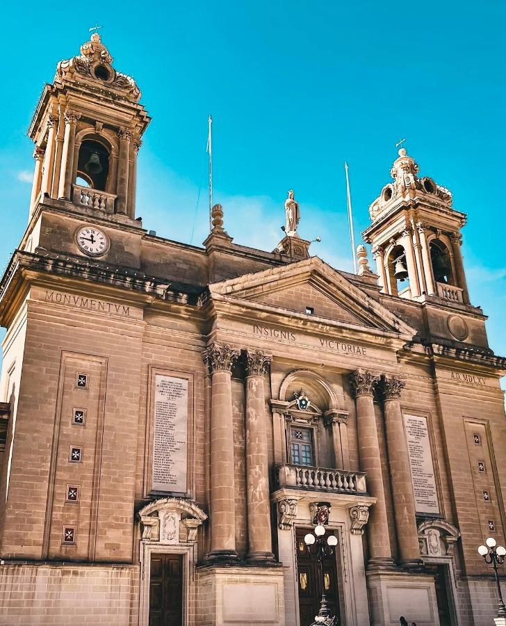 New & Unique Apartment - A 5 Minutes Ferry To Capital City Of Valletta Сенглея Экстерьер фото