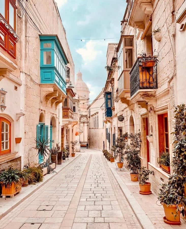 New & Unique Apartment - A 5 Minutes Ferry To Capital City Of Valletta Сенглея Экстерьер фото